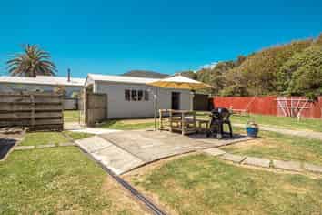 20 Main Road, Hector