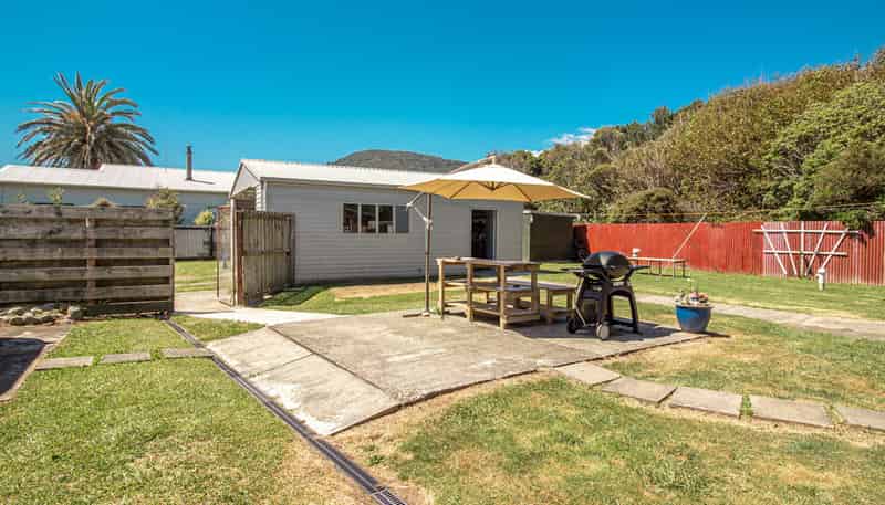 20 Main Road, Hector