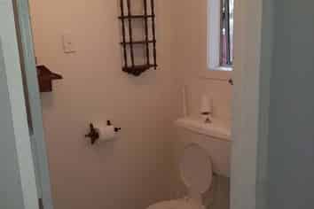 20 Main Road, Hector