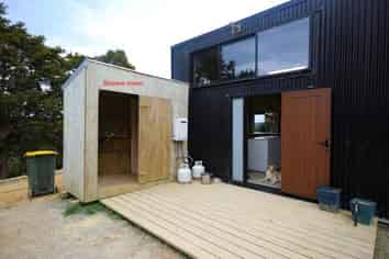 205 Central Road, Mareretu