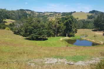 205 Central Road, Mareretu