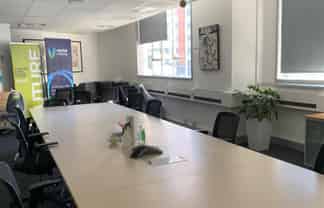 Modern Open-plan Space in a Character Building - L