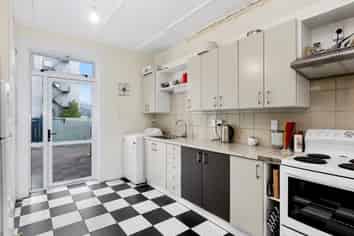 236 Stuart Street, Dunedin Central