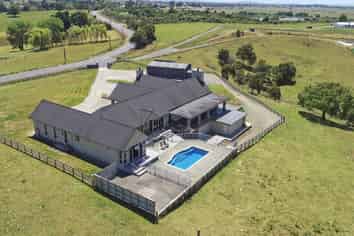 759 Tuhikaramea Road, Ngahinapouri
