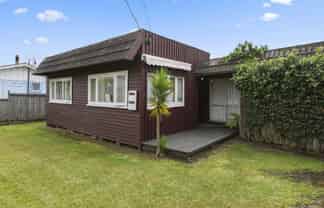 17A Charles Road, Hannahs Bay