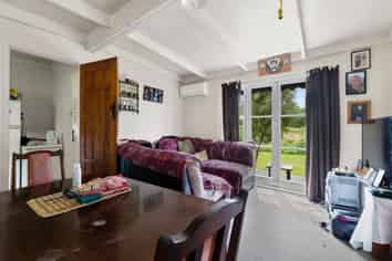 17B Charles Road, Hannahs Bay