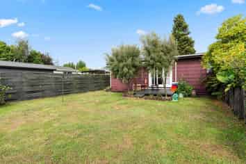 17B Charles Road, Hannahs Bay