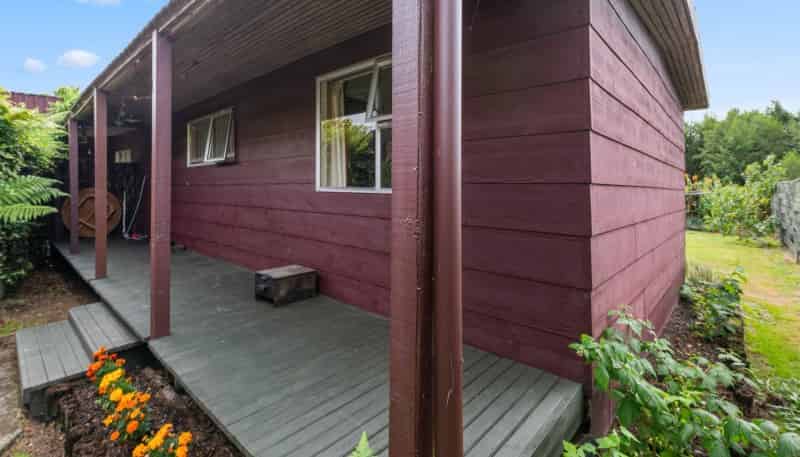 17B Charles Road, Hannahs Bay