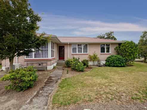 18 North Terrace, Darfield