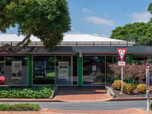 ERUERA/AMOHIA STREETS – WIDE CORNER PROFILE