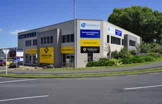 Corner, Corner, Corner