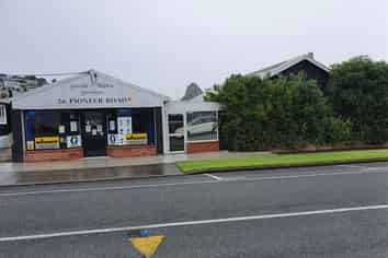 Port Workshop / Office For Lease