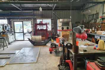 Port Workshop / Office For Lease