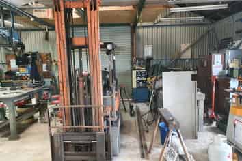 Port Workshop / Office For Lease