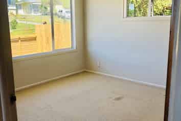 83 Bruce Road, Glenfield