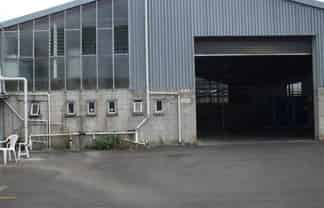 FANTASTIC ROSEBANK ROAD WAREHOUSE