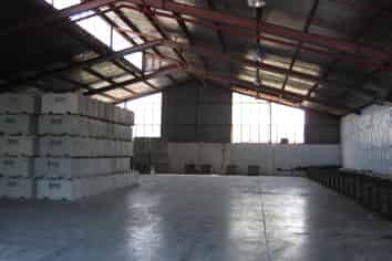 FANTASTIC ROSEBANK ROAD WAREHOUSE