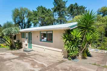 1014a Great North Road, Point Chevalier