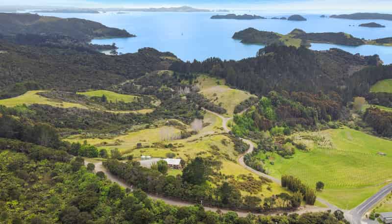 250 Paroa Bay Road, Russell