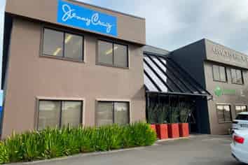 PROMINENT A-GRADE OFFICE WITH PARKING