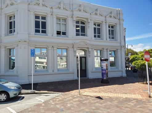 Central City Lovely Modern Ground Floor Office