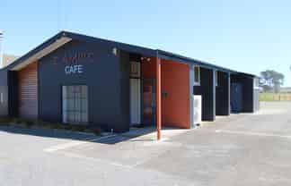 Zamico Cafe and Mosaic Gallery - Himatangi