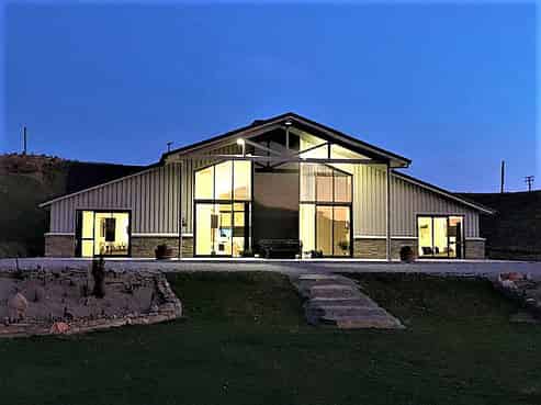 211 McArthur Road, Alexandra