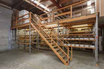 Immaculate Industrial Unit