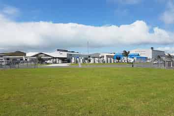 2x 800 sqm Tilt Slab Warehouses- completion September 2021