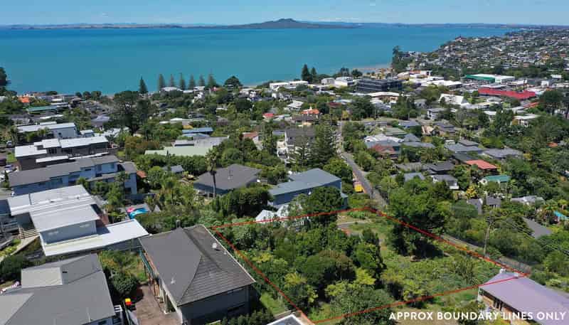 7&9 Carlisle Road, Browns Bay