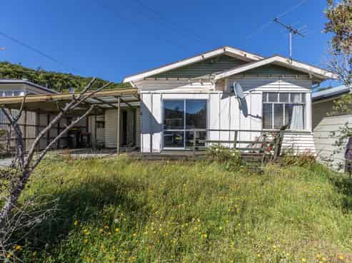 6 Rochfort Street, Greymouth