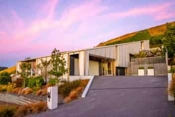 9 Lighthouse View, Atawhai