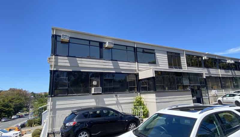 T1/37 Woodside Avenue , Northcote