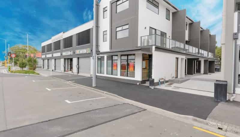 2/378 Worcester Street, Linwood