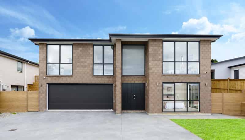 33 Surf View Crescent, Red Beach