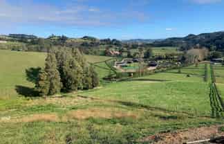 521 Ness Valley Road, 