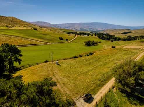 295 Hawksburn Road, Nevis