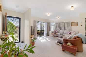 19D Kay Drive, Blockhouse Bay