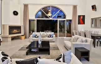 18 Hobson Heights Road, Albany Heights