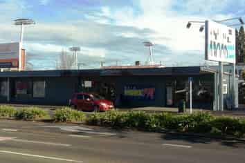 Fantastic High profile corner / location