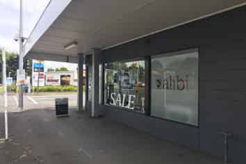 Fantastic High profile corner / location