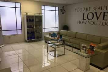 Five Cross Road Shop for Lease