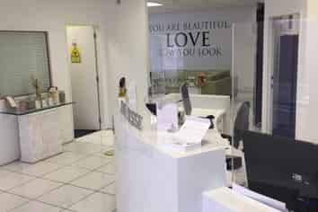 Five Cross Road Shop for Lease