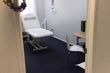 Five Cross Road Shop for Lease