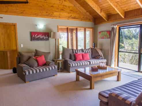 538 Monument Road, Mangatangi