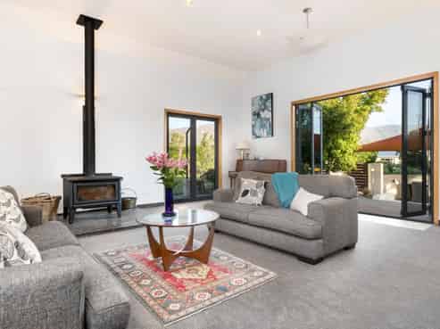 10 Roberts Drive, Cromwell