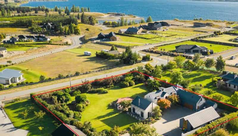 10 Roberts Drive, Cromwell