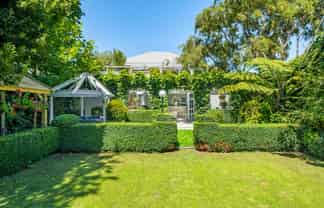 23 Rossiter Ave, Waterloo