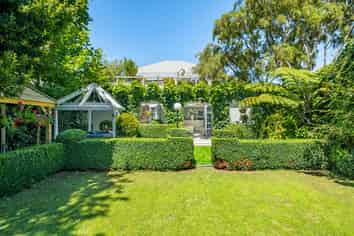 23 Rossiter Ave, Waterloo