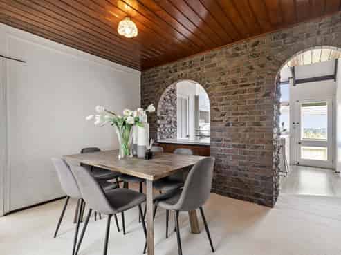 191 Okura River Road, Okura